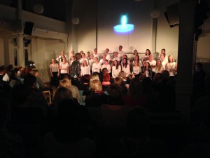 Emmaus synger ved julekoncerten 2014